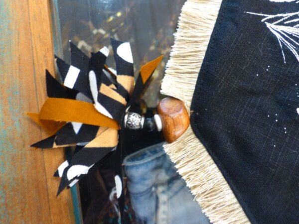 P1290993 SNOOD type Bogolan brun les Sables