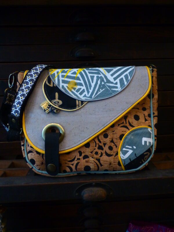 Sac besace sérigraphiée et liège