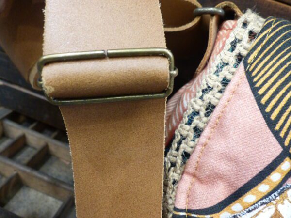 Sac besace patchwork et perles petit modèle