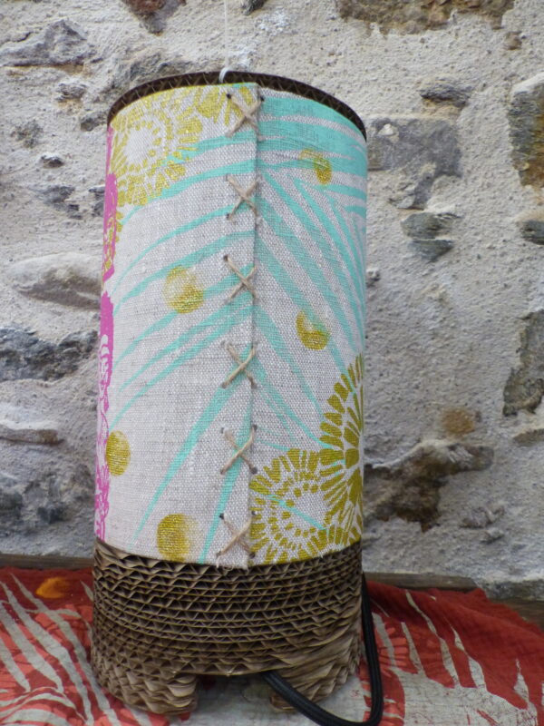 Lampe tube Femmes du Monde lin sérigraphié & carton recyclé