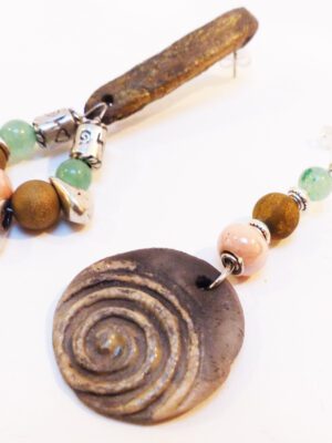 Boucles d'oreilles asymétriques mint pêche or