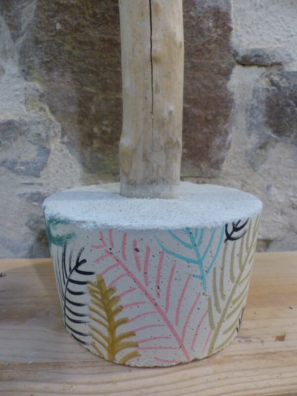 611173024_1561462985703306_9097420764413730425_n Portant à bijoux tamis/bois flotté/ciment/tissu wax multicolore