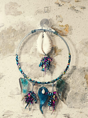 Boucle d'oreille raku XXL de décoration murale wax-cauri