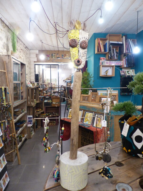 P1300320 Portant à bijoux Raku/ciment Papou Jaune