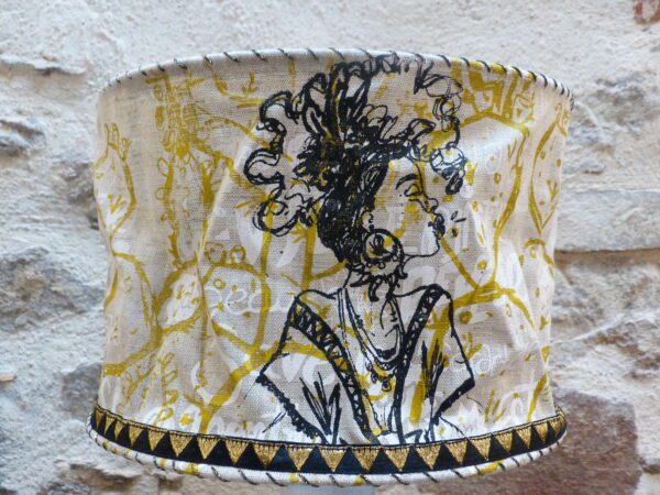 Abat-jour suspension profil de femme noir et or