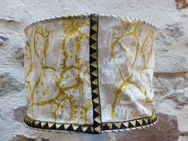 Abat-jour suspension profil de femme noir et or