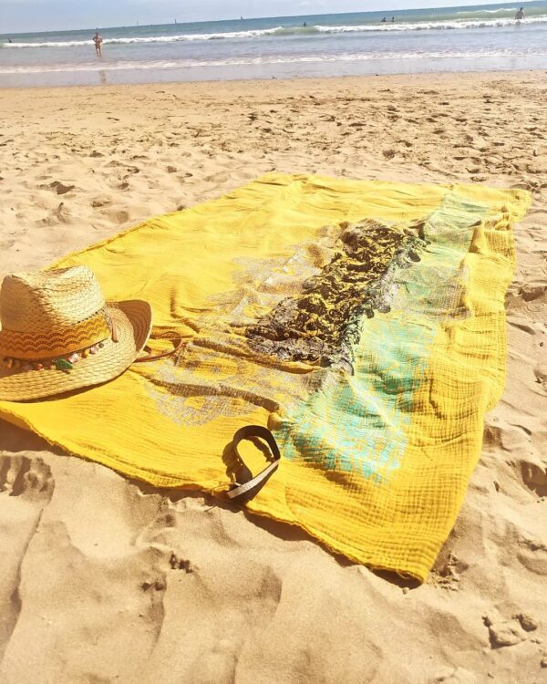drap de plage moutarde Drap de plage sérigraphié