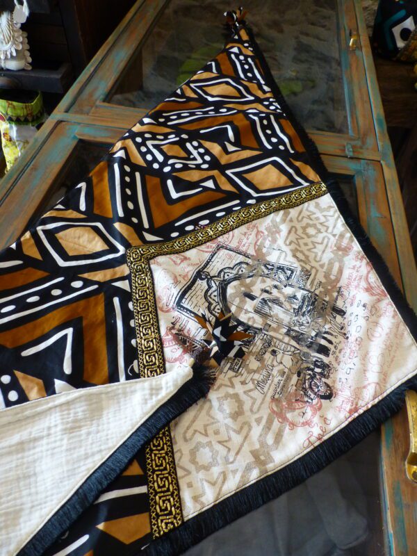 CHECHE "type bogolan brun"